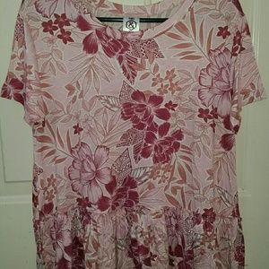 NWOT Agnes & Dora Pink and White Floral Ruffle Tee